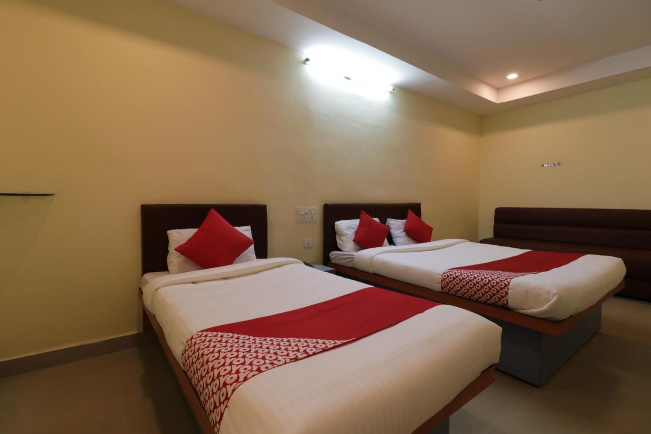 Oyo 29259 Hotel Rama Royal Nellore Exterior foto
