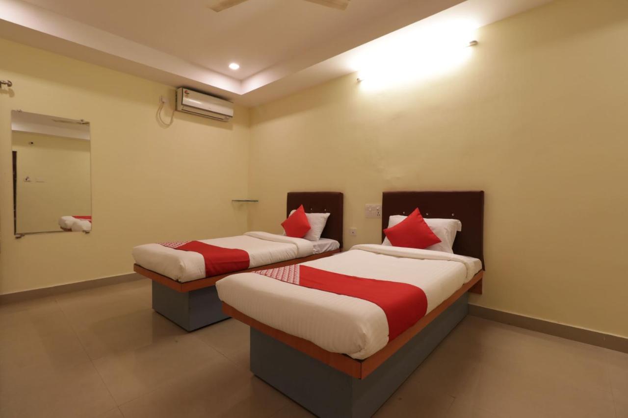 Oyo 29259 Hotel Rama Royal Nellore Exterior foto