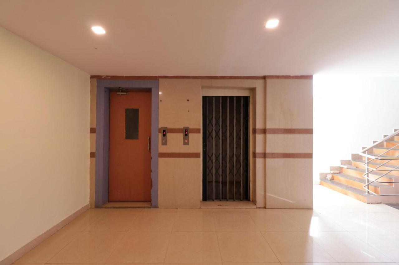 Oyo 29259 Hotel Rama Royal Nellore Exterior foto